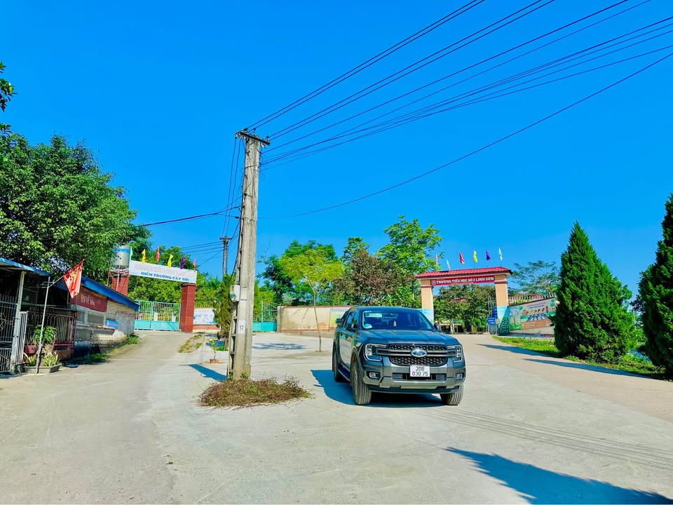 Siêu phẩm đất rộng 260m2 đối diện trường học