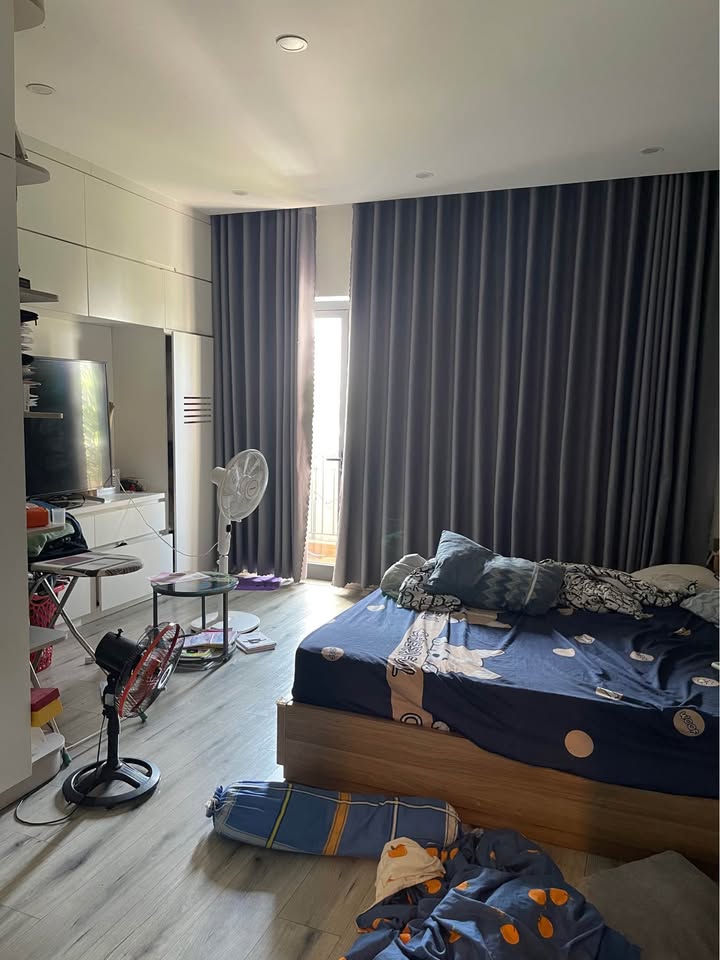 Tòa căn hộ 4 tầng tọa lạc trên mặt tiền đường 10m5 sầm uất, ngay sát Chương Dương