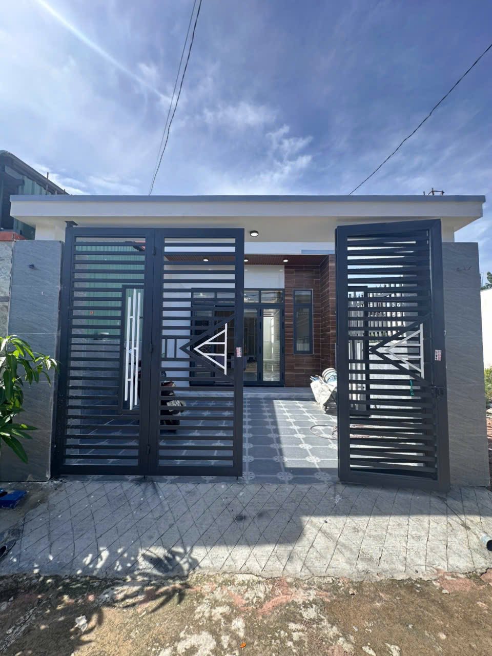 Nhà 1,8 tỷ ở Bà Rịa, hẻm xe hơi né nhau, sổ đỏ đầy đủ, giá thương lượng