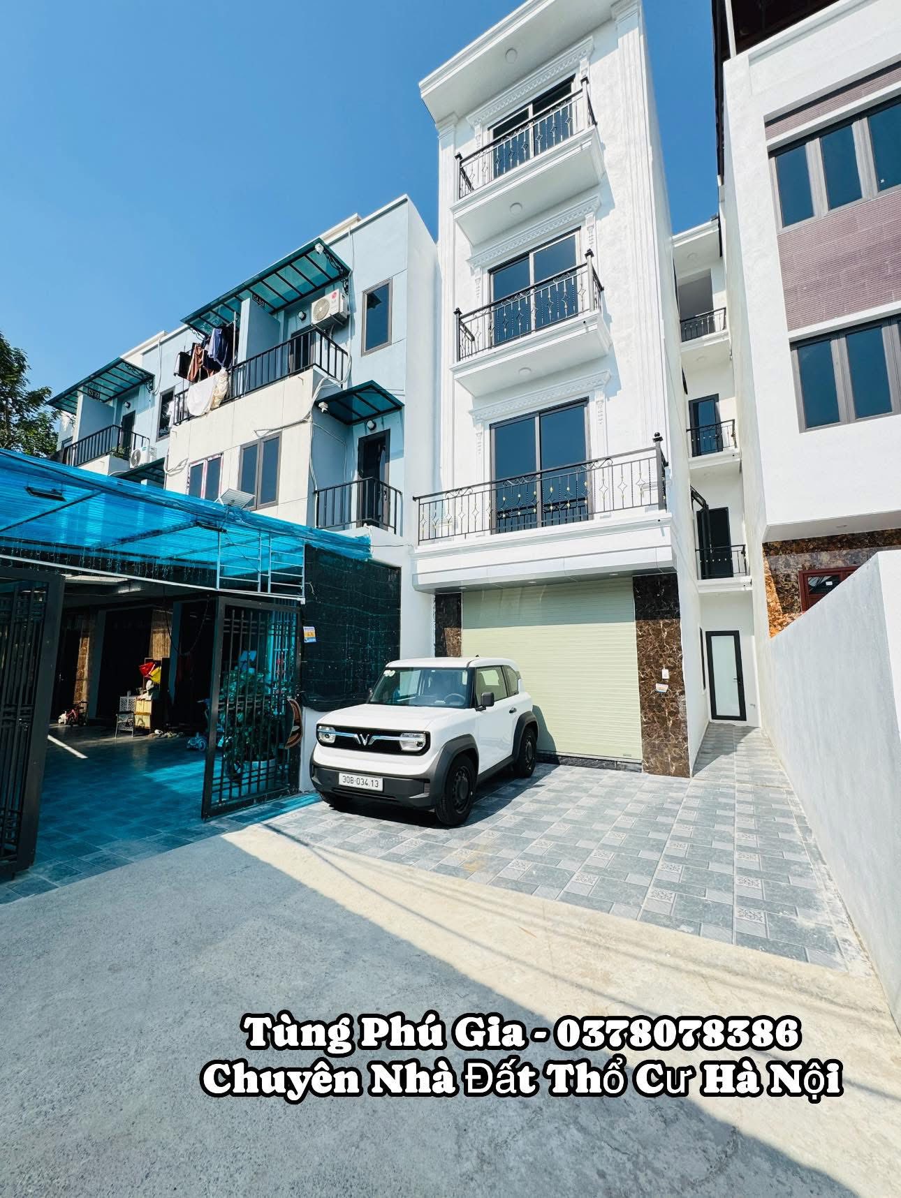 Nhà 4 tầng xây mới, 80m2 oto đỗ cả ngày lẫn đêm, sân cổng riêng