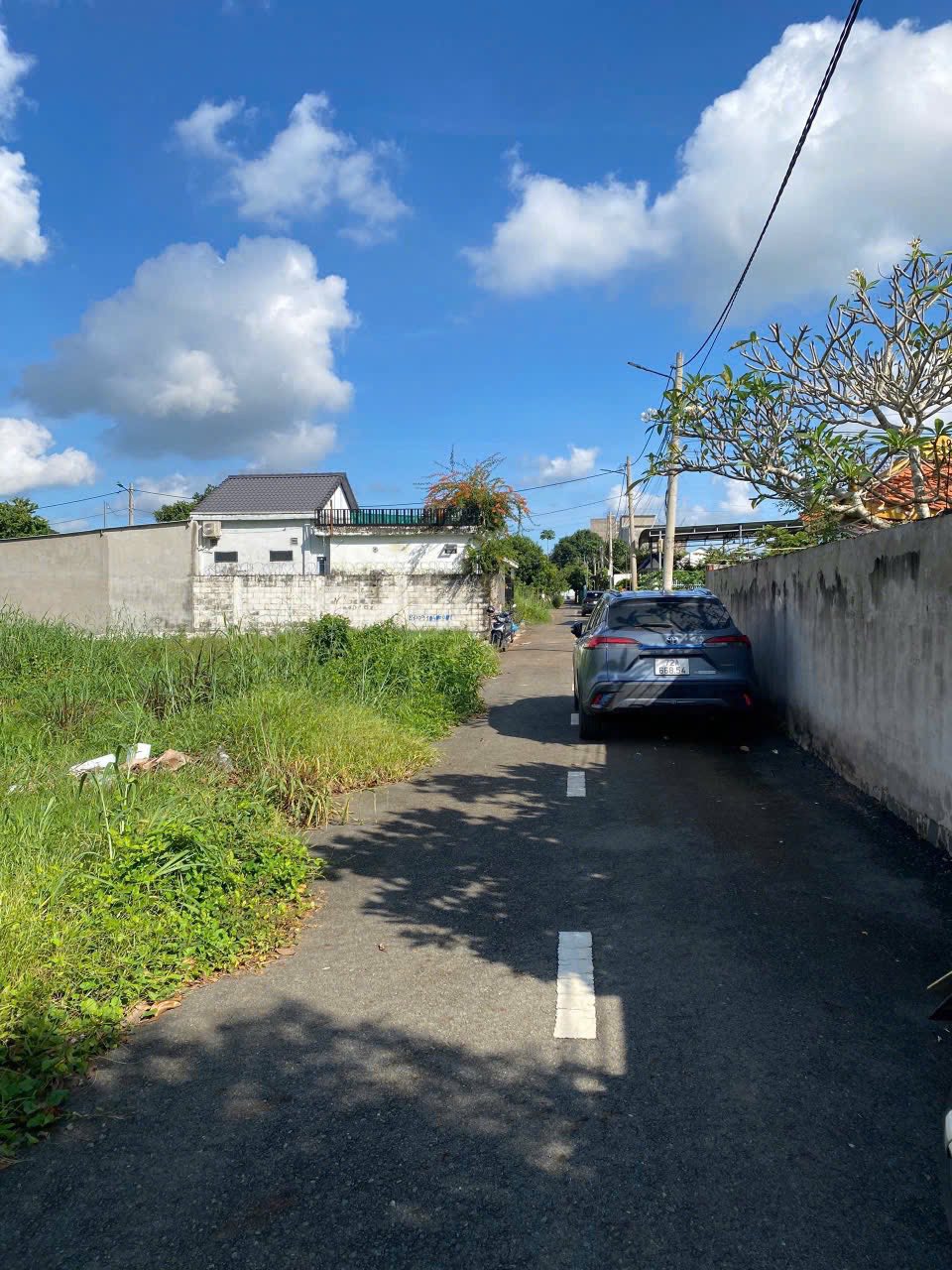 Chính chủ gửi bán lô đất tại Hòa Long, mặt tiền đường nhựa