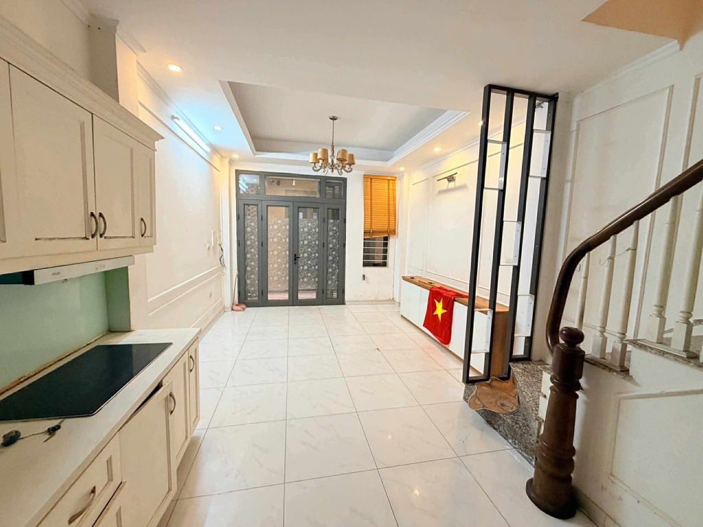 Nhà 5 tầng 32m² phố Thụy Khuê, Ba Đình - Sẵn sàng giao dịch