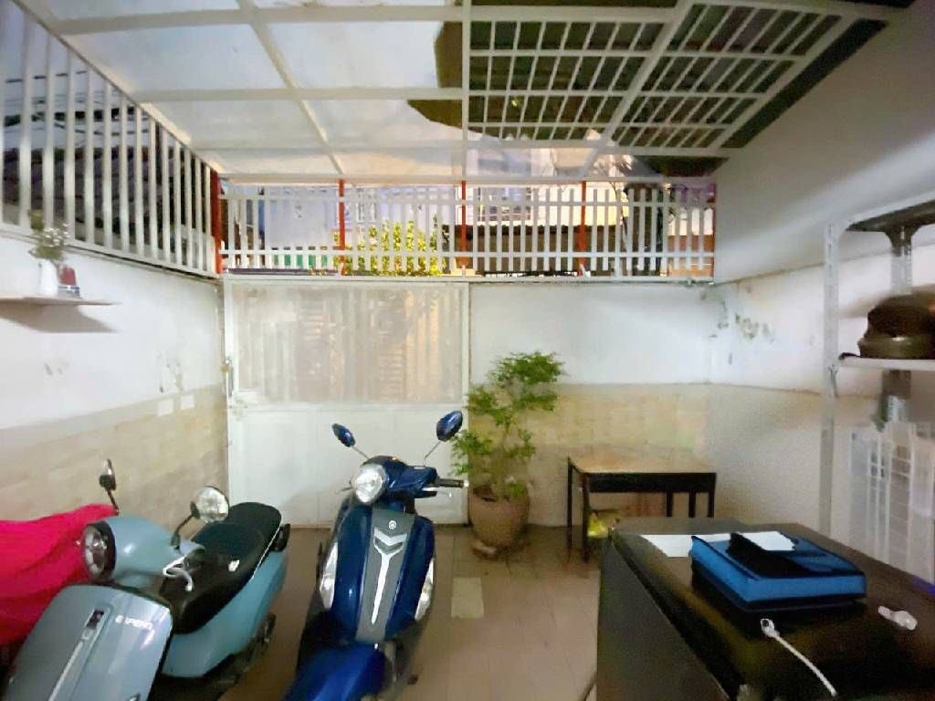 Nhà Nguyễn Tuân, Gò Vấp 2 mặt hẻm xe hơi, gần bệnh viện 175, sân bay, ngang 4,7m, nhỉnh 8 tỷ