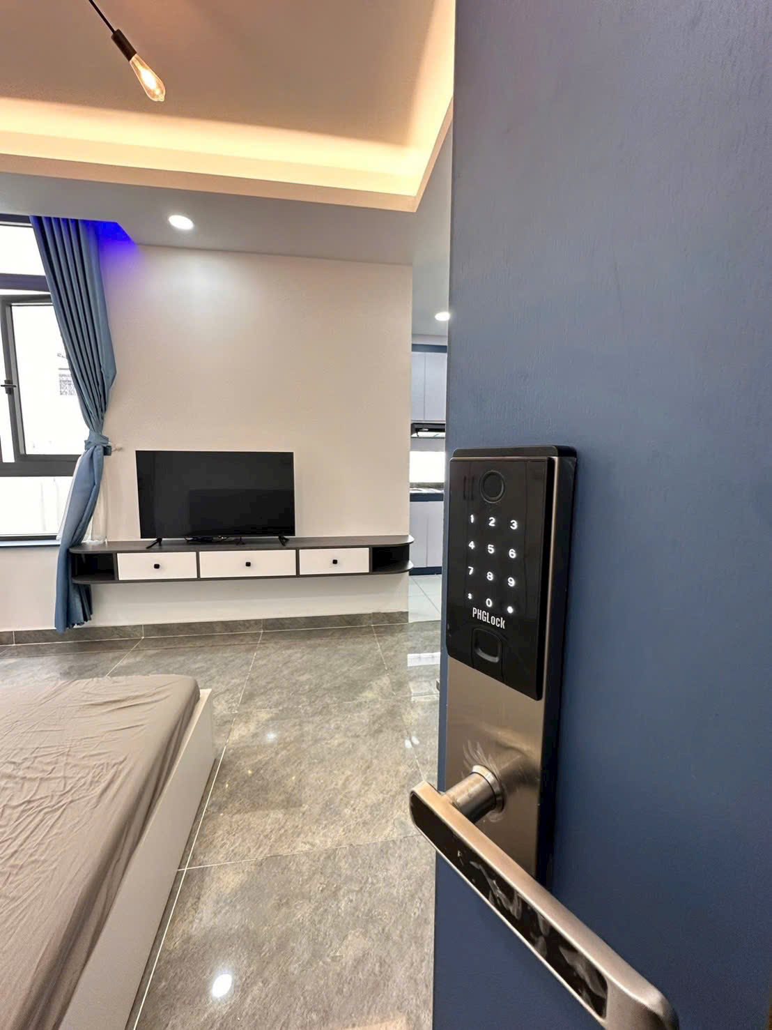 Tọa lạc tại 27 Điện Biên Phủ, phường 2, Bình Thạnh, căn hộ mang đến một không gian sống