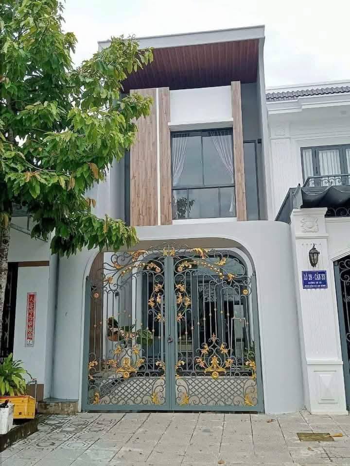 Nhà 1 trệt 1 lầu đường số 10 An Bình - Rạch Giá, 3 phòng ngủ, sân ô tô, hướng đông bắc