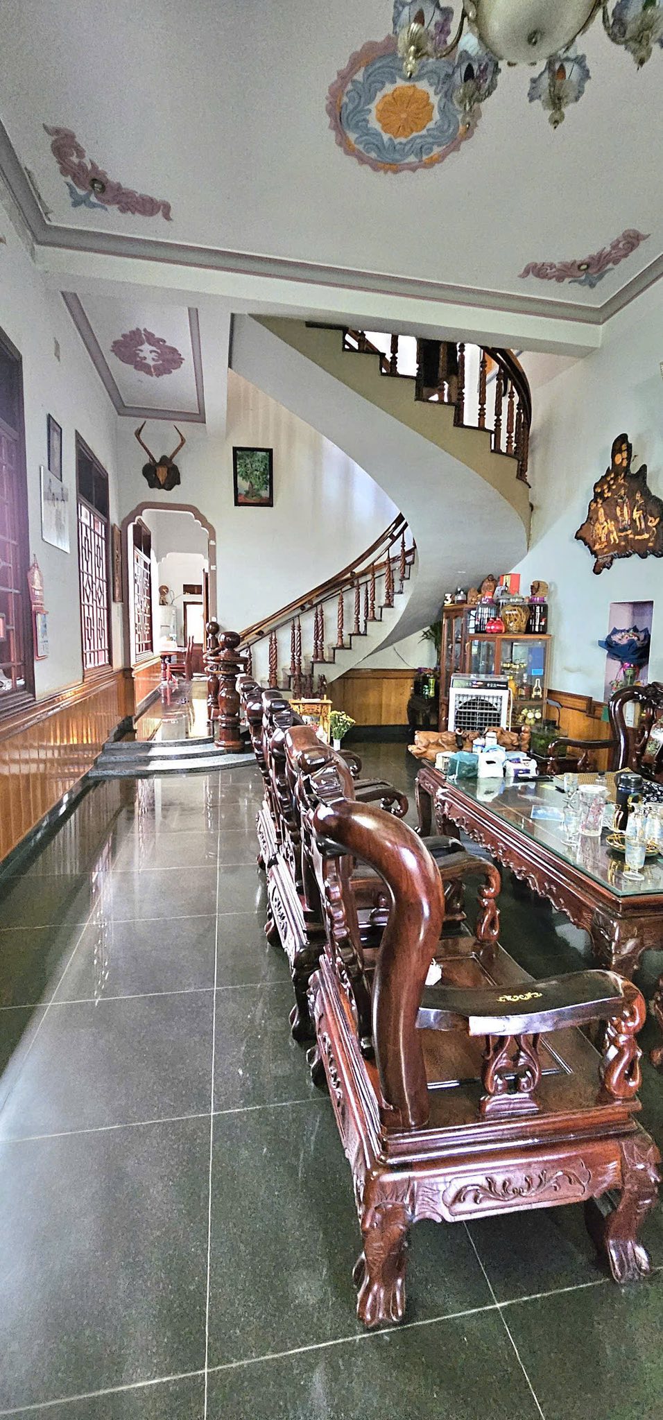 Choáng ngợp nhà phố trung tâm Quang Trung, mặt tiền 8.7m, vuông vắn như sân bóng, giá chỉ 9.8 tỷ