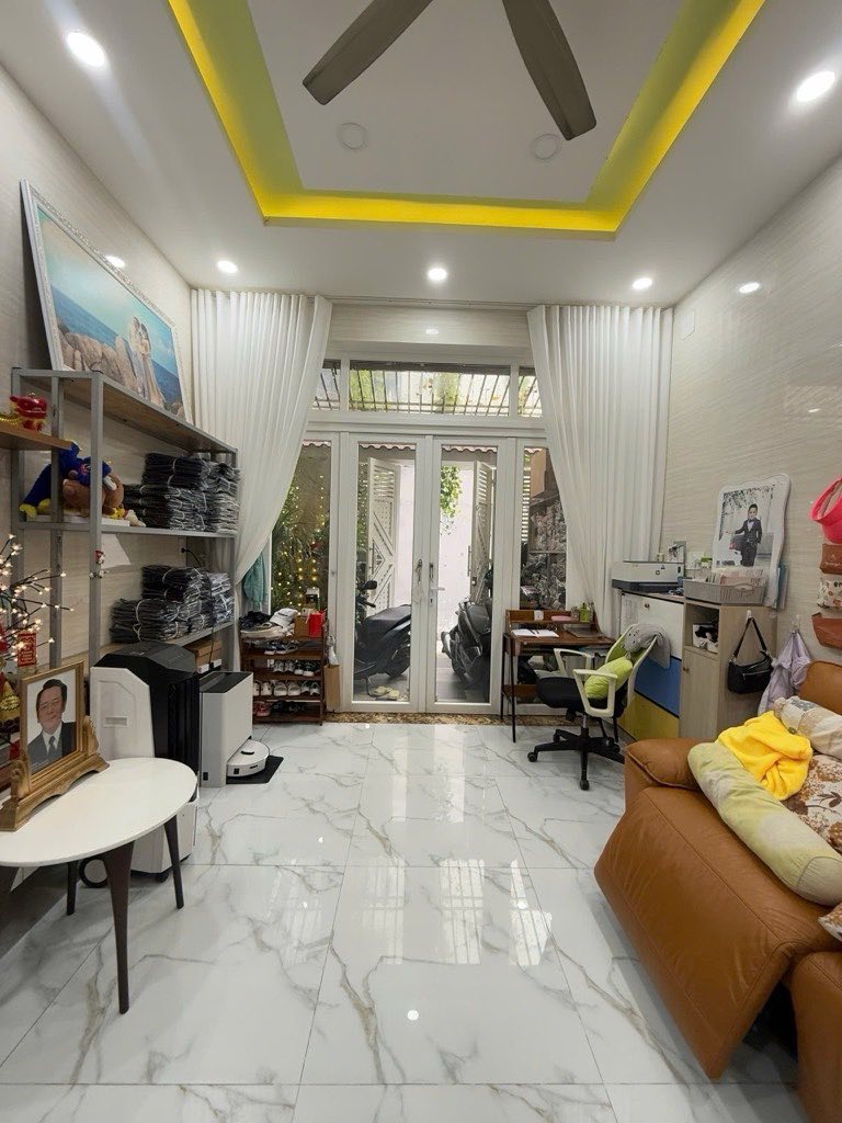 Nhà 4 tầng nở hậu, 61m2, sát Bảy Hiền, Tân Bình - Giá nhỉnh 7 tỷ