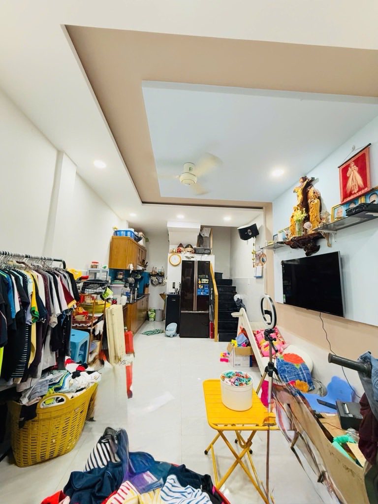 Nhà 3 tầng mới đẹp, trung tâm Tân Bình, sổ hồng hoàn công