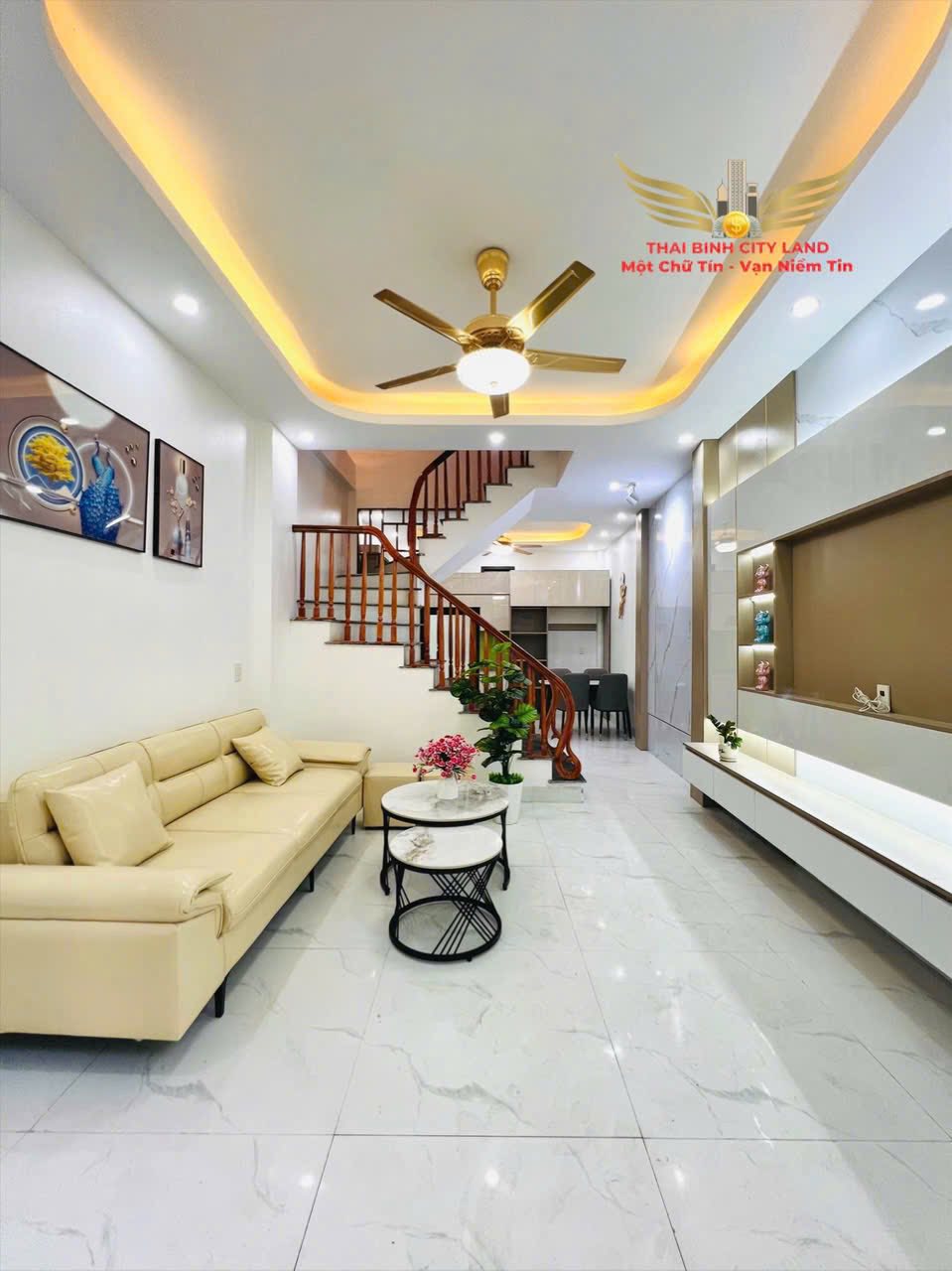 Bán nhà 3 tầng, full nội thất, ngõ ô tô tại phường Kỳ Bá, Thái Bình