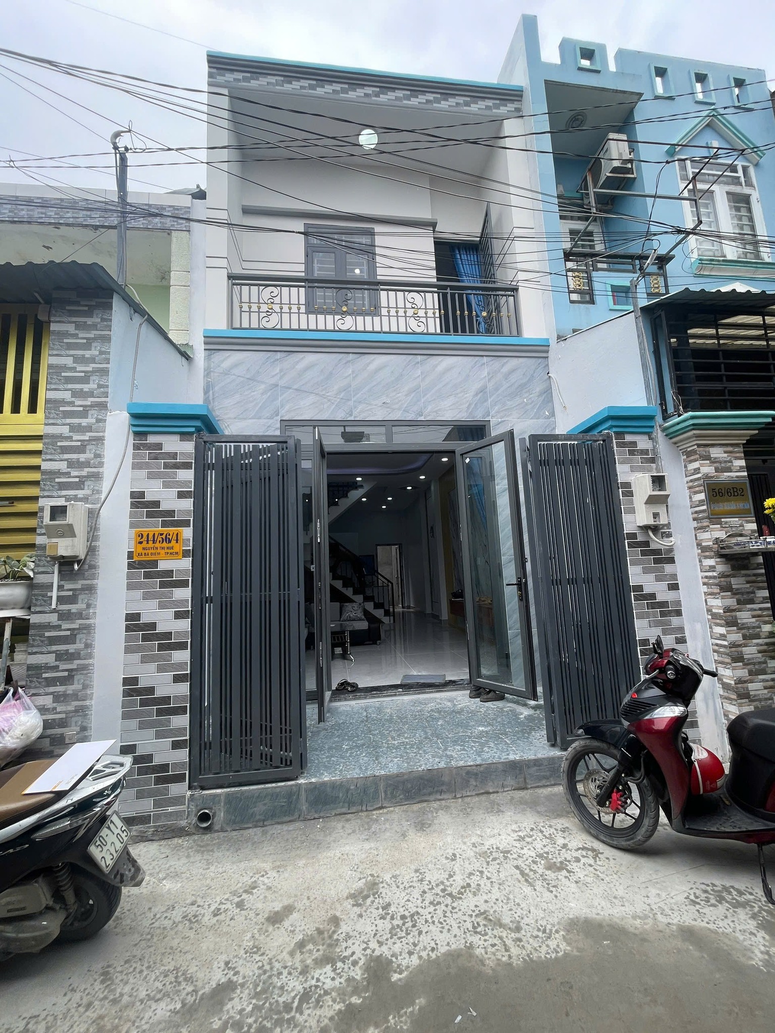 Nhà mới Hóc Môn, 2 tầng thơm mùi sơn, hẻm 3.5m, 56m2, giá 3.75 tỷ