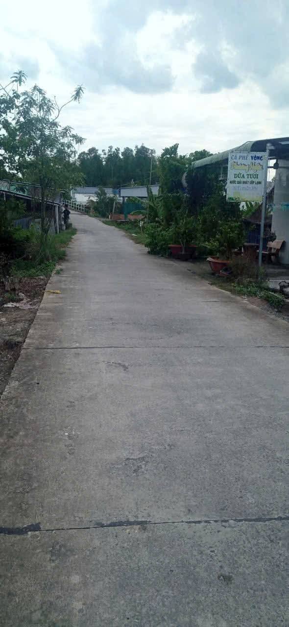 Đất Long An, mặt tiền kênh thoáng mát, ô tô vi vu, giá 2 tỷ