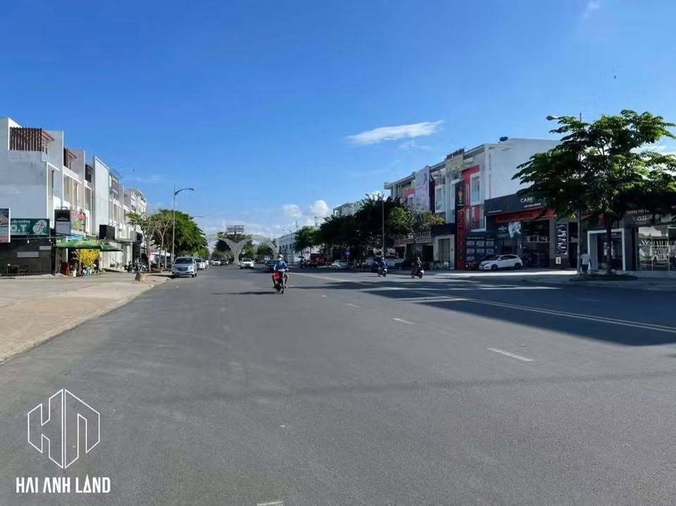 Bán đất mặt tiền đường 3-2, vị trí VIP ngay cổng chào Phú Cường, Kiên Giang