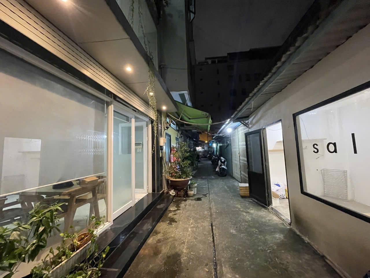 Bước chân vào căn nhà 5 tầng tọa lạc tại phường 8, quận 3, Hồ Chí Minh