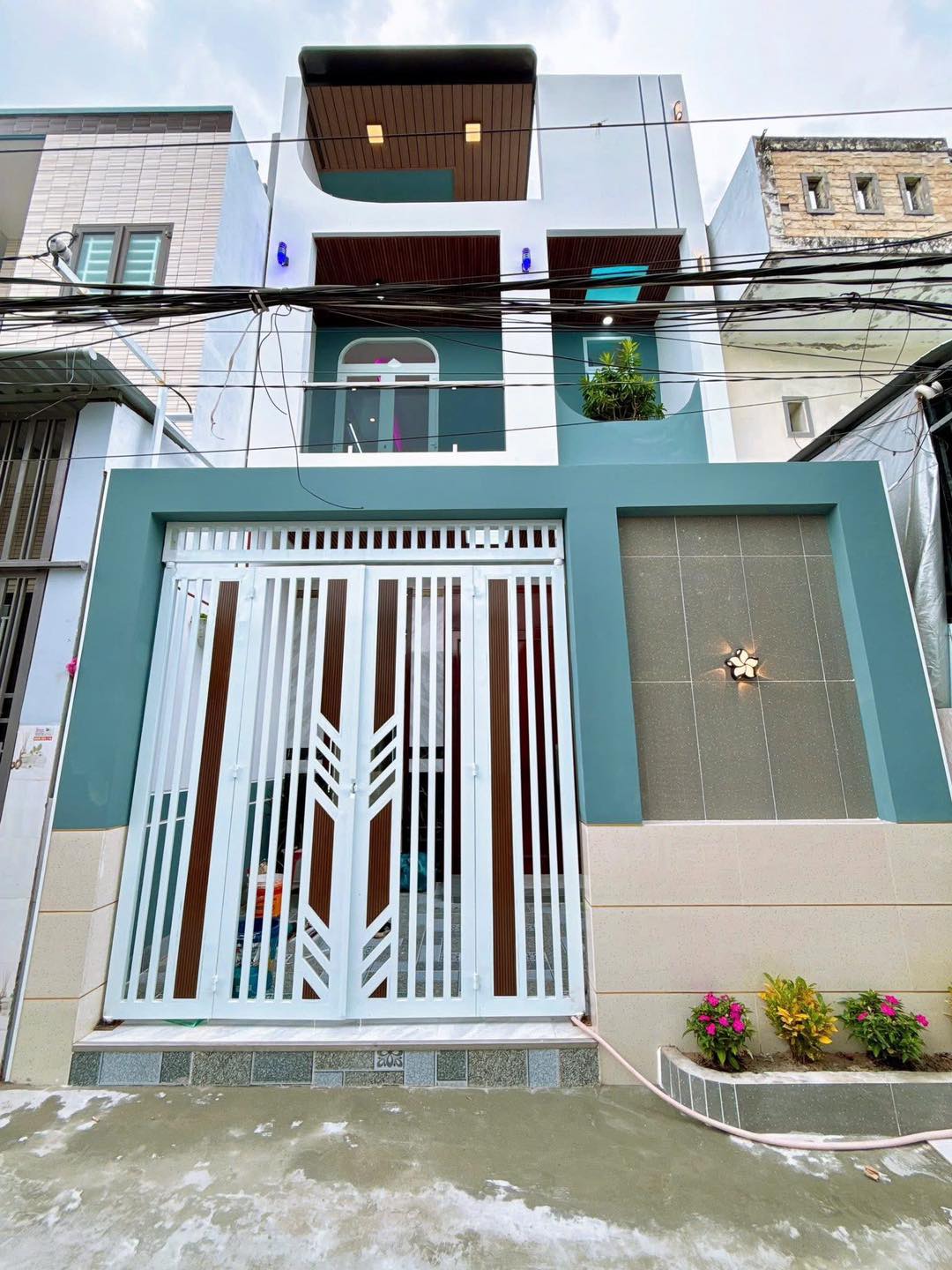 Siêu phẩm nhà 1 trệt 1 lầu mới tinh, tọa lạc ngay trung tâm Cần Thơ, gần siêu thị Mega