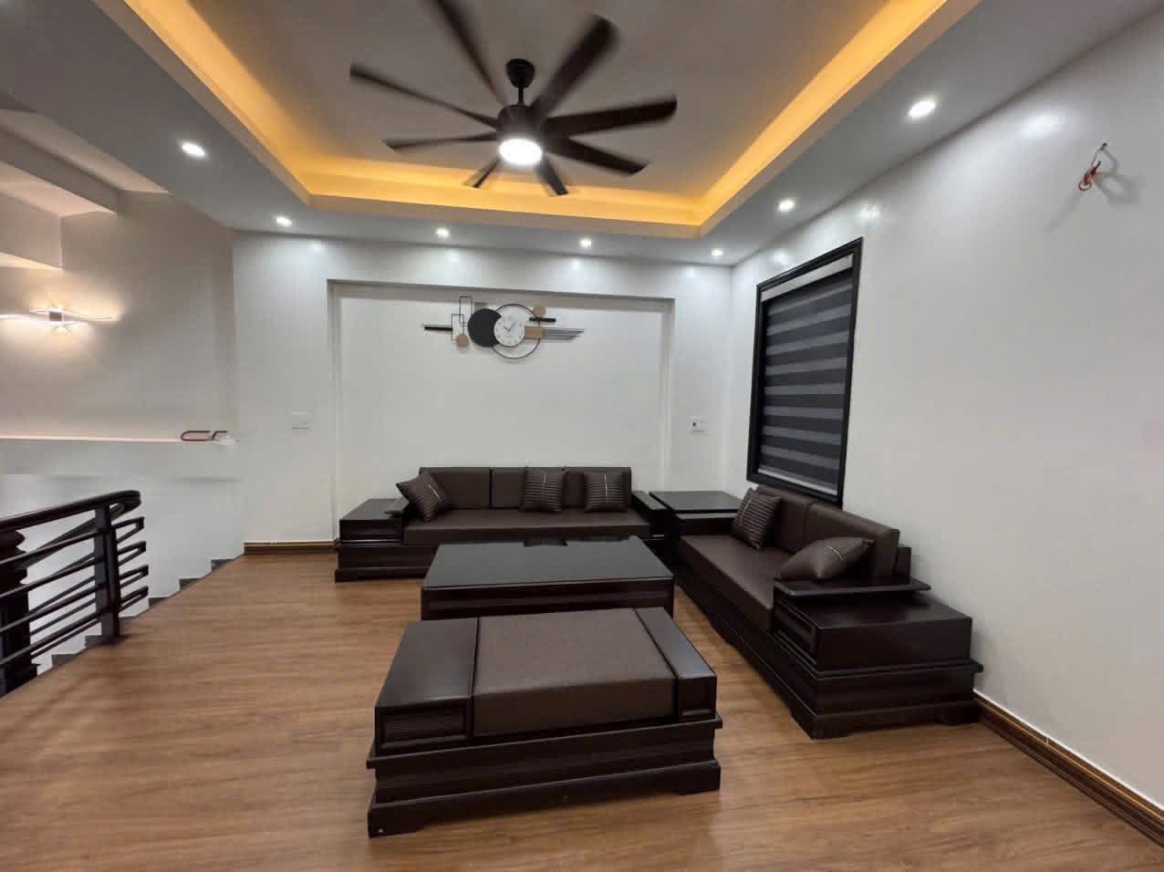 Bán nhà 3.5 tầng, 72m2, hướng Đông Nam, trung tâm khu đô thị Phú Lộc