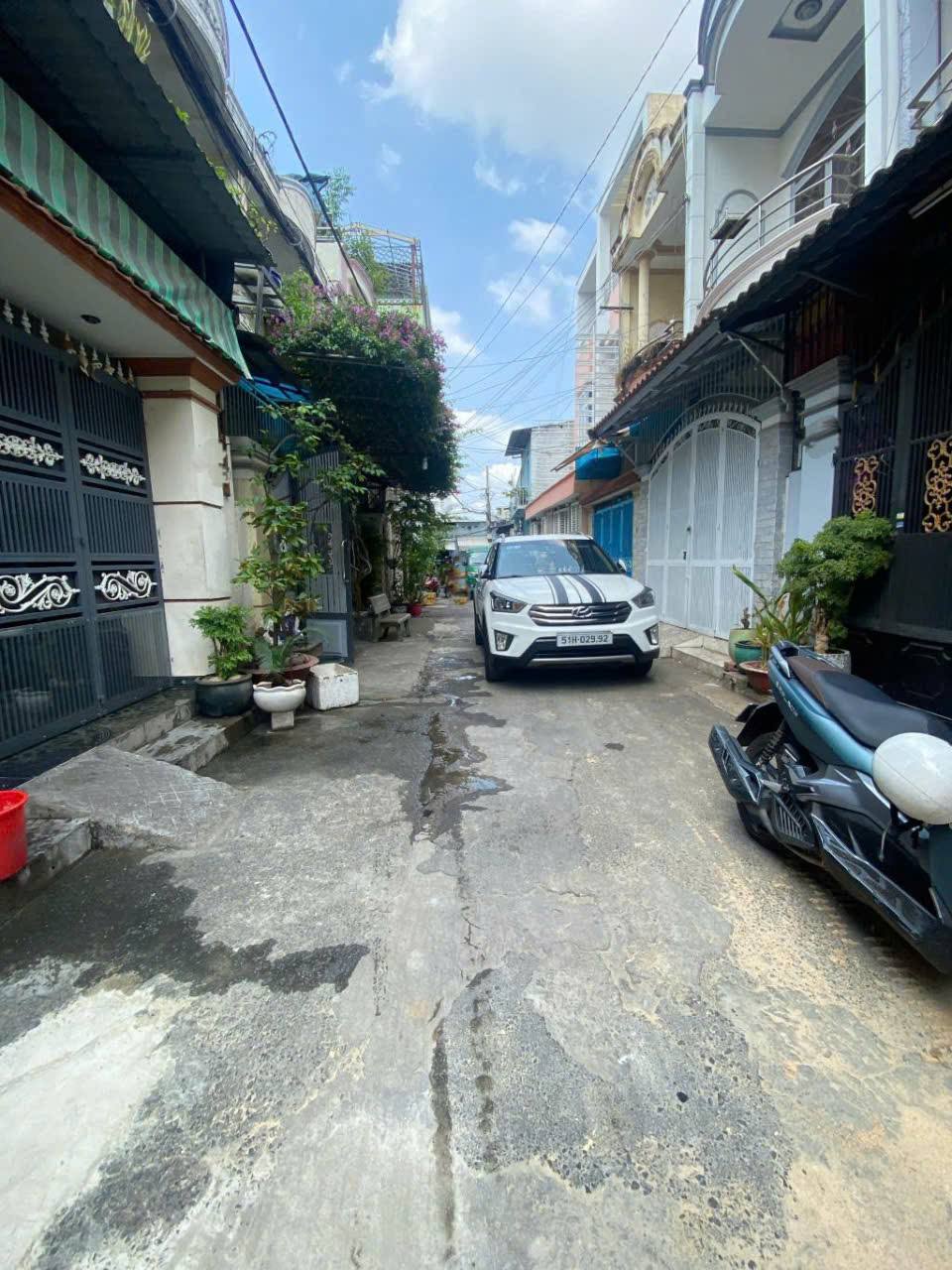 Nhà 3 tầng mới keng, hẻm xe hơi 6m, sổ đẹp lung linh