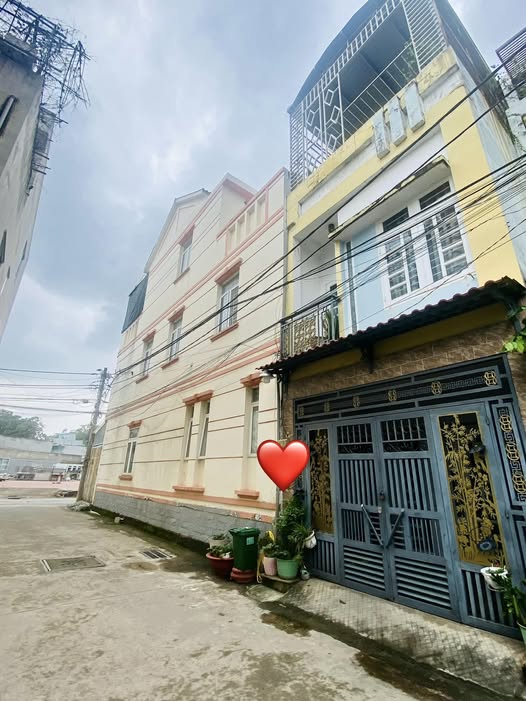 Nhà Phước Long B - Quận 9 - Hẻm xe hơi, 3 tầng, 4 ngủ, giá tốt