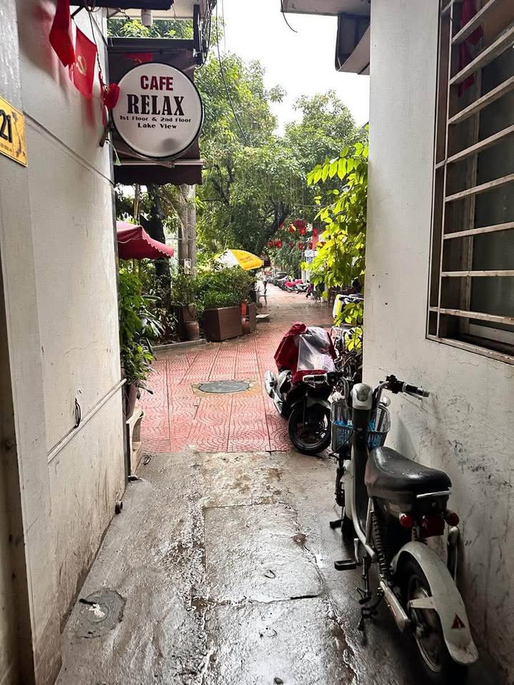 Siêu phẩm nhà đẹp hồ Đầm Tròn, Đội Cấn 33m2, 5 tầng, 15m ra hồ