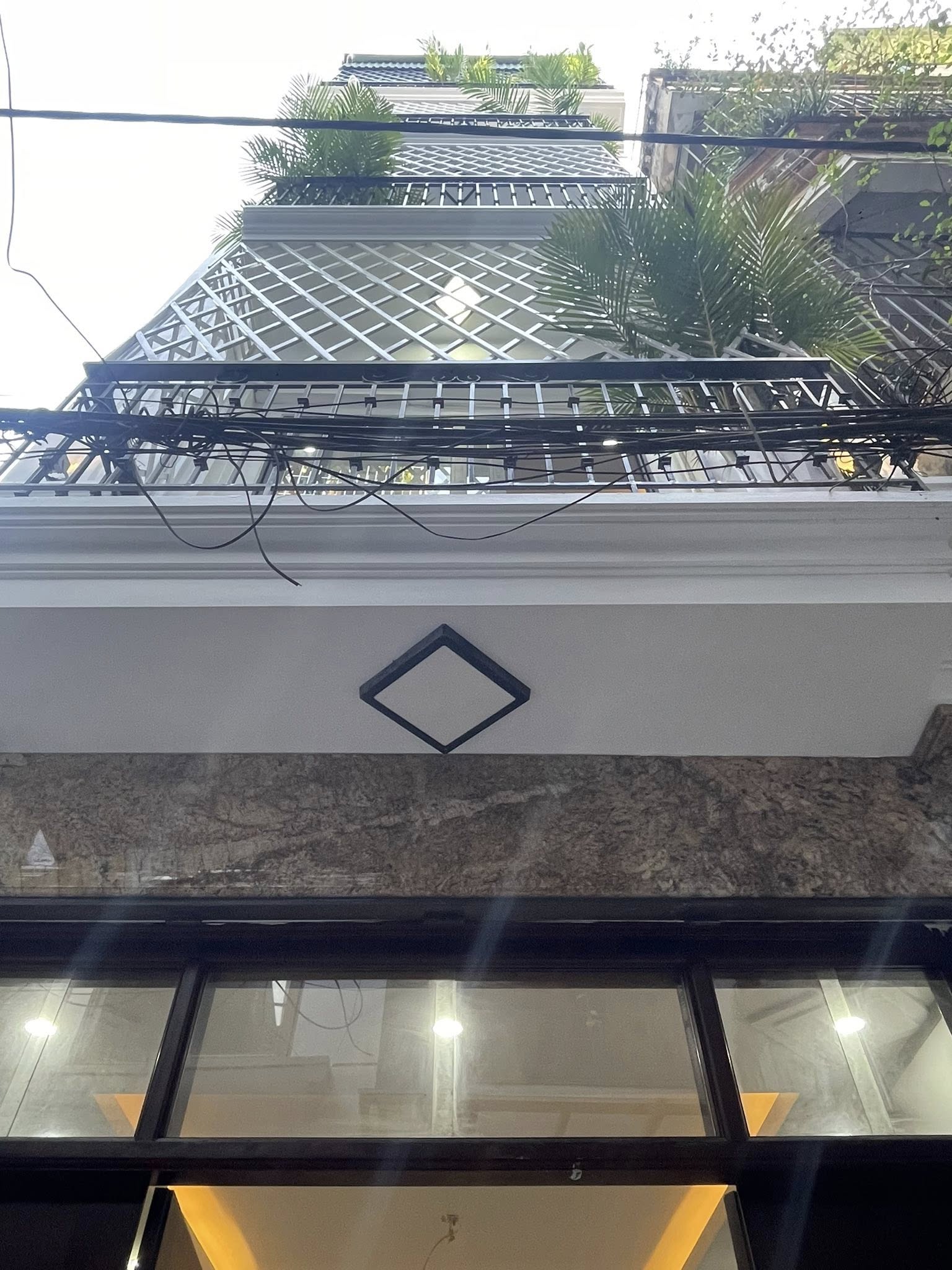 Bán nhà lô góc Trương Định, 40m2, 5 tầng, ngõ thông thoáng