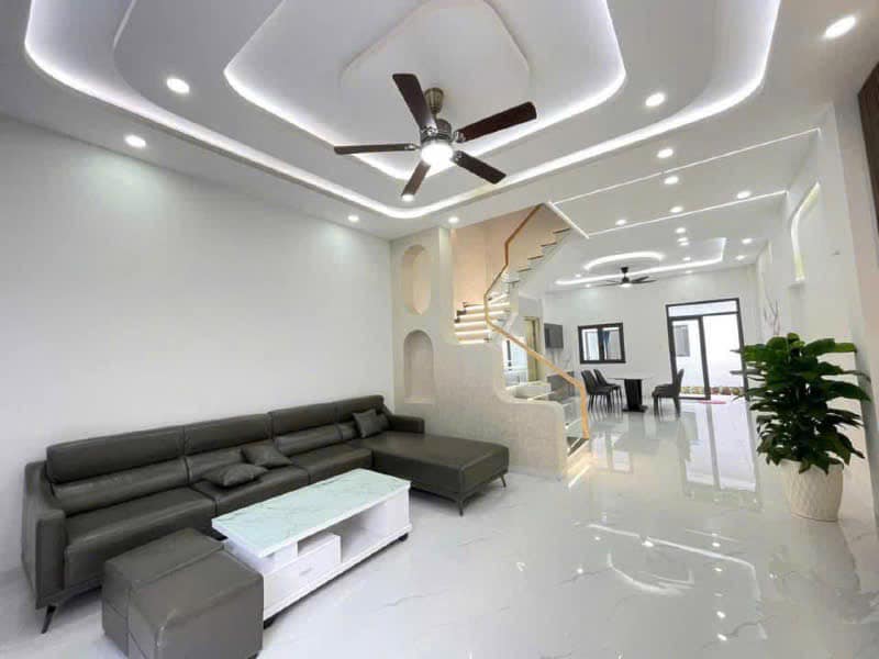 Chính chủ bán gấp nhà 3 tầng kinh doanh cực đỉnh tại Long Thành, Đồng Nai - tặng toàn bộ nội thất