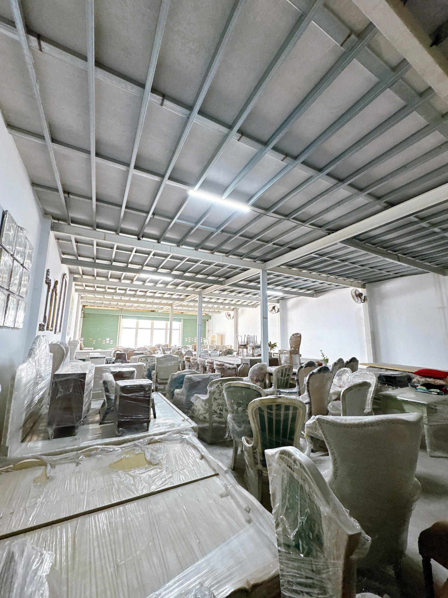 Showroom Xưởng 1000m2 Biên Hòa, kinh doanh buôn bán tấp nập