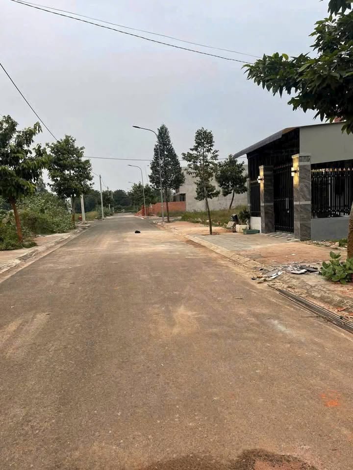 Đất vàng Hoa Long - dân cư đông đúc, sẵn sàng chốt lời