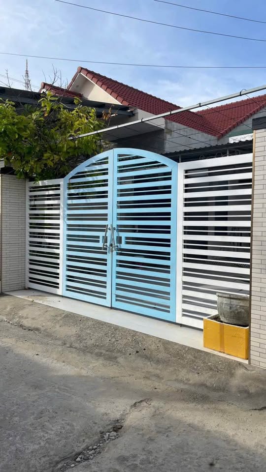 Nhà Phước Mỹ, Ninh Thuận, diện tích 116m2, hướng tây nam, giá 1.6 tỷ - xe hơi quay đầu thoải mái