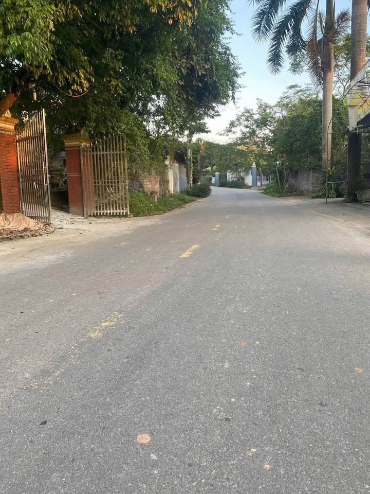 Đất Vĩnh Phúc, lô đất vàng thôn Yên Kiều, kinh doanh đắc lợi, gần sông