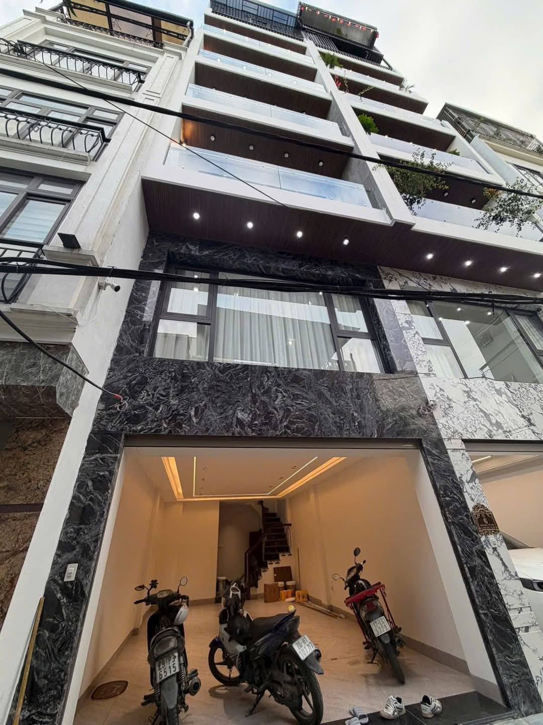 Siêu phẩm mới về, hiếm có khó tìm tại ngõ 68 Quận Ủy, Cầu Giấy, Hà Nội