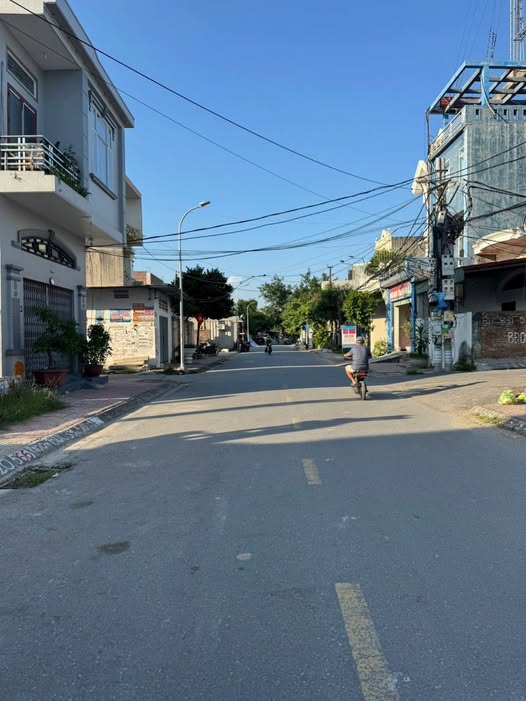 Bán đất tặng nhà xưởng mặt đường Hoàng Thế Trung, Hải Phòng, vị trí đắc địa, kinh doanh đỉnh