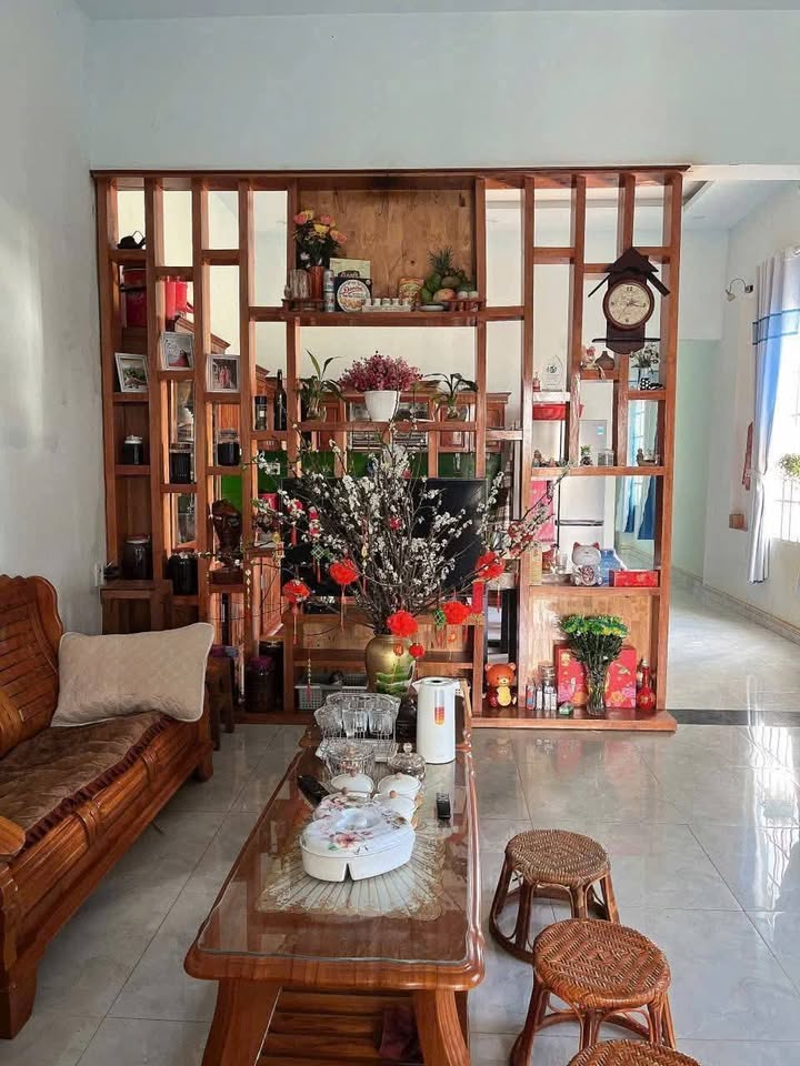 Bán nhà Tái định cư Làng Quân Nhân, Gia Nghĩa - 270m2, 2 ngủ, Sân ô tô