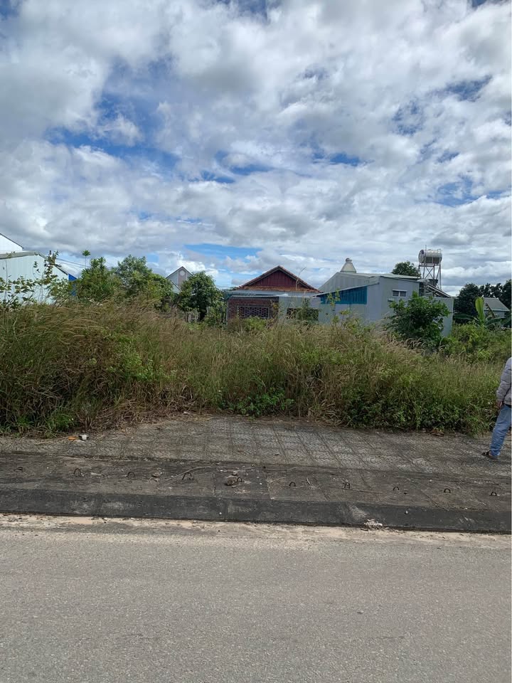 Đất Nguyễn Trãi - Ngay sau trường cấp 3, full thổ cư, 1 tỷ chốt kèo