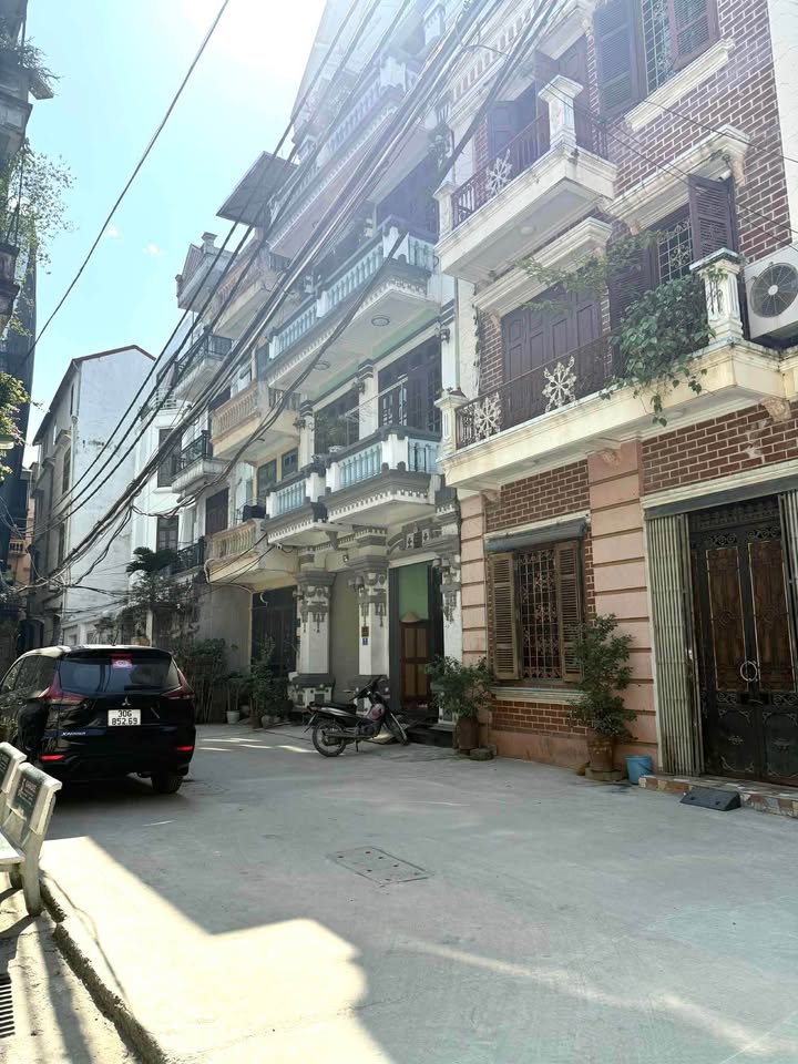 Nhà phân lô Võ Chí Công, ô tô đỗ cửa, sân chơi rộng rãi, sổ đỏ chính chủ, giá 8 tỷ