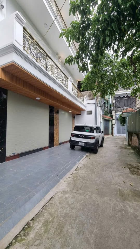 Siêu phẩm nhà phố Tây Hồ, ngay gần khu đô thị Ciputra sầm uất, sẵn sàng chào đón chủ nhân mới