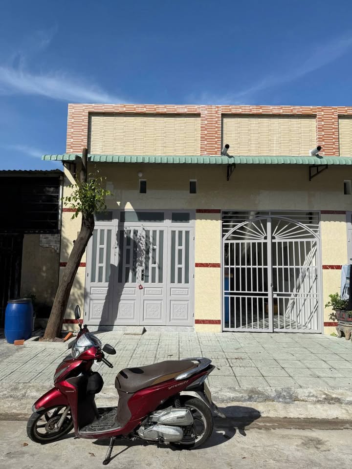 Dãy trọ 10 phòng mới xây, thu nhập ổn định, gần vòng xoay Ecolake Mỹ Phước 3