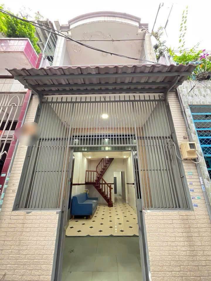Nhà 1 trệt 1 lầu 2 ngủ hẻm ba gác, sổ hồng riêng tại Hưng Phú, Quận 8 - Giá tốt