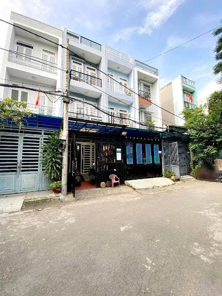 Nhà 3 tầng 58m2 Quận 6 - Sát mặt tiền, kinh doanh sầm uất