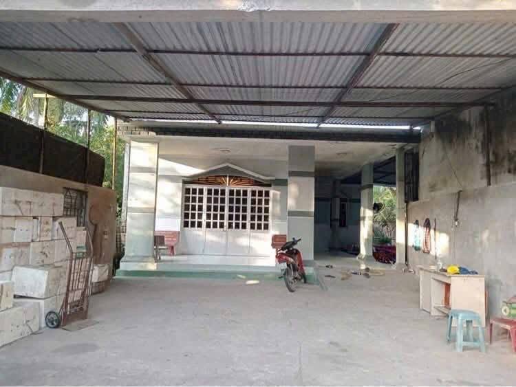 Nhà đất 300m2 mặt tiền Huyện Lộ 19, 1,5 tỷ, thoáng mát, gần Quốc Lộ 57