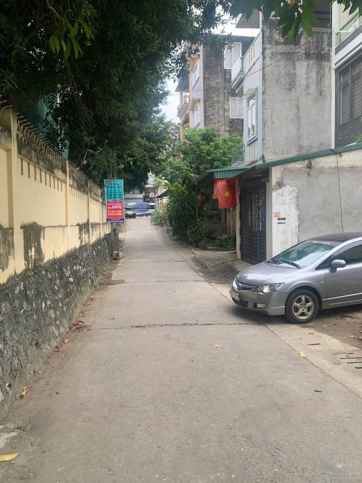 Đất mặt đường 17/8, Tuyên Quang: 143m², mặt tiền 7.65m, giá hời!