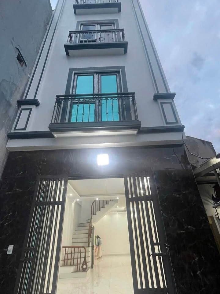 Nhà 5 tầng mặt ngõ thông Tả Thanh Oai, Hữu Hoà, Đại Thanh - An cư lạc nghiệp