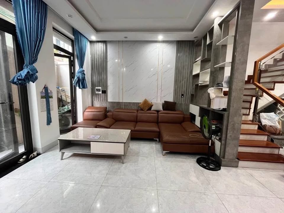 Đừng bỏ lỡ cơ hội sở hữu căn nhà mặt tiền đường Thi Sách siêu hot, khu dân trí cao