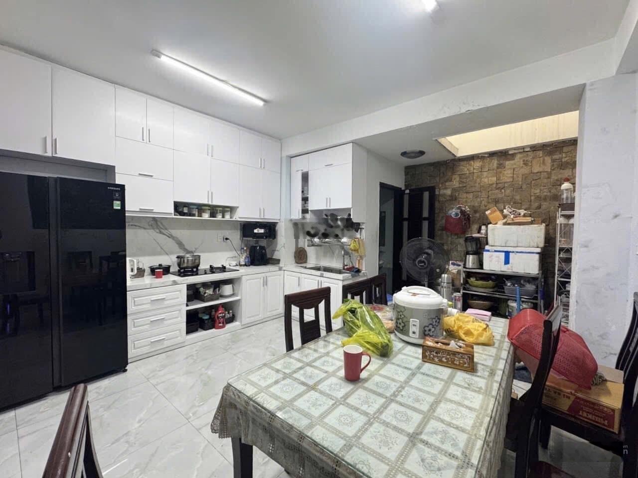 Bán gấp nhà 6m Trần Khắc Chân,Tân Định,Q1 giá 4Tỷ200/68,4m2 cho thuê 34tr/tháng, gần chợ Tân Định