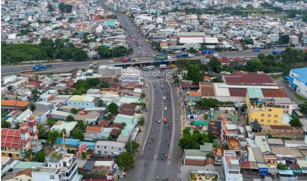 Linh Xuân - hàng cực hiếm - - 1.95 tỷ - 1 trệt 2 lầu - sổ vuông