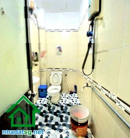 Chỉ 5,2 tỷ Tân Bình giáp Quận 10 DT: 36m 3 tầng hẻm rộng, 3 mặt thoáng sổ nở hậu