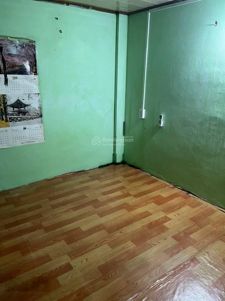 Cho thuê nhà 5tr Đường số 14 p. Linh chiểu. 1 trệt + gác, sd 72m2 có 1pn 1wc