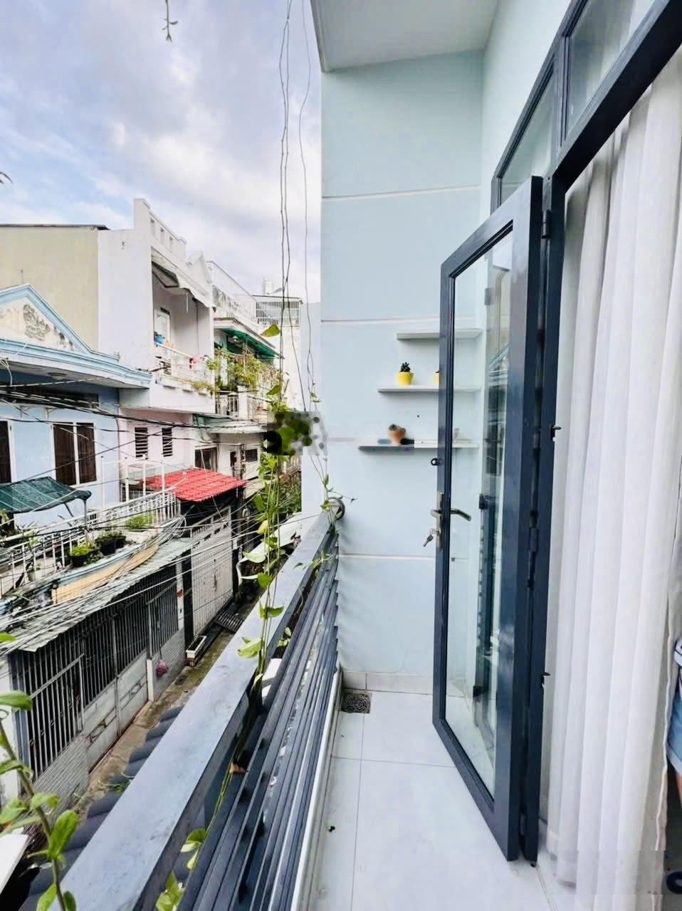 Bán nhà 3.2m x 11m, 3PN, hẻm 3.5m Trần Thánh Tông, P.15, Tân Bình