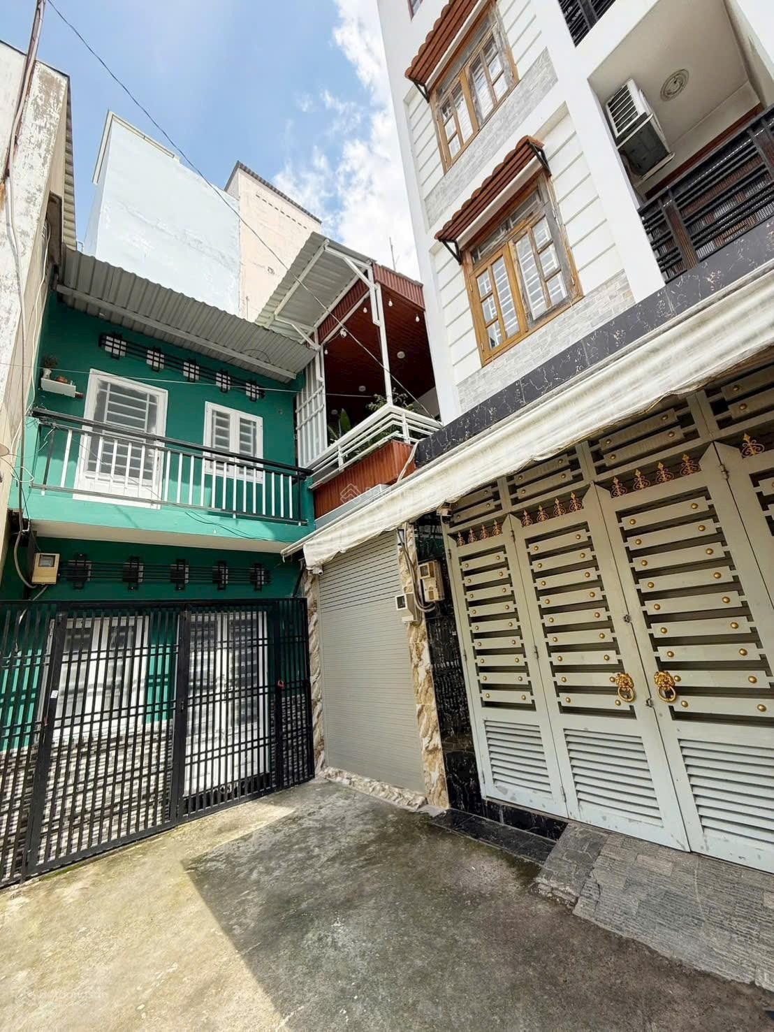 Vị trí: Đường Ni Sư Huỳnh Liên, Phường 10, Quận Tân Bình