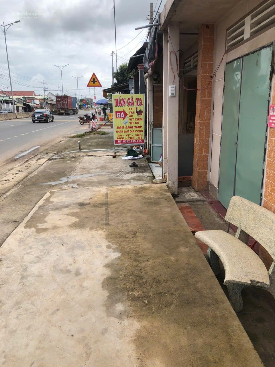 Cho thuê nhà cấp 4 mặt tiền kinh doanh đường ĐT 784 dân cư đông đúc, gần chợ, kế trường học