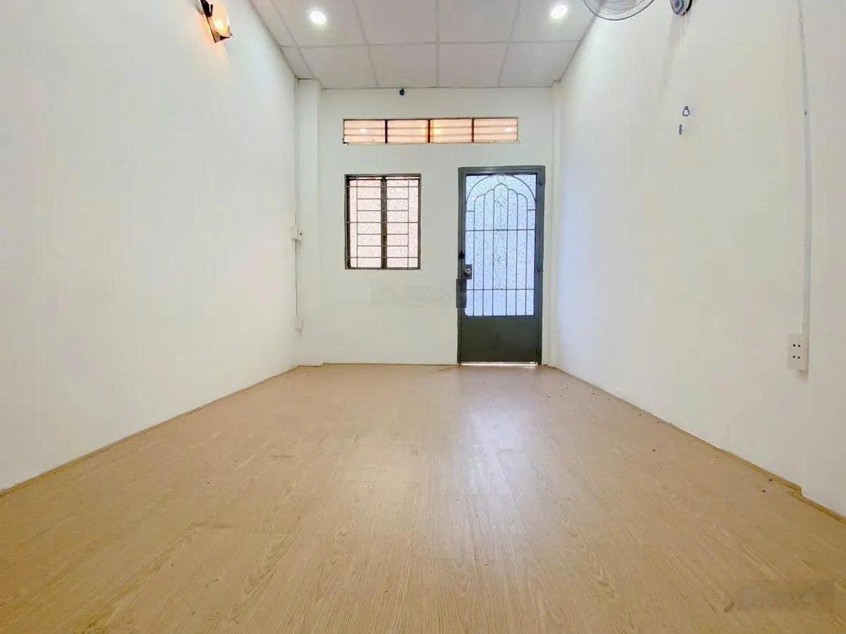 Bán nhà bến chương dương 27m2 3 tầng - 6.1 tỷ - vị trí trung tâm quận 1