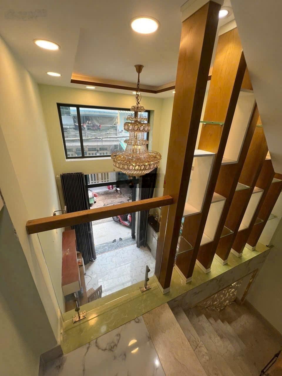 CHÍNH CHỦ CẦN BÁN GẤP NHÀ giá 1ty650 còn thương lượng